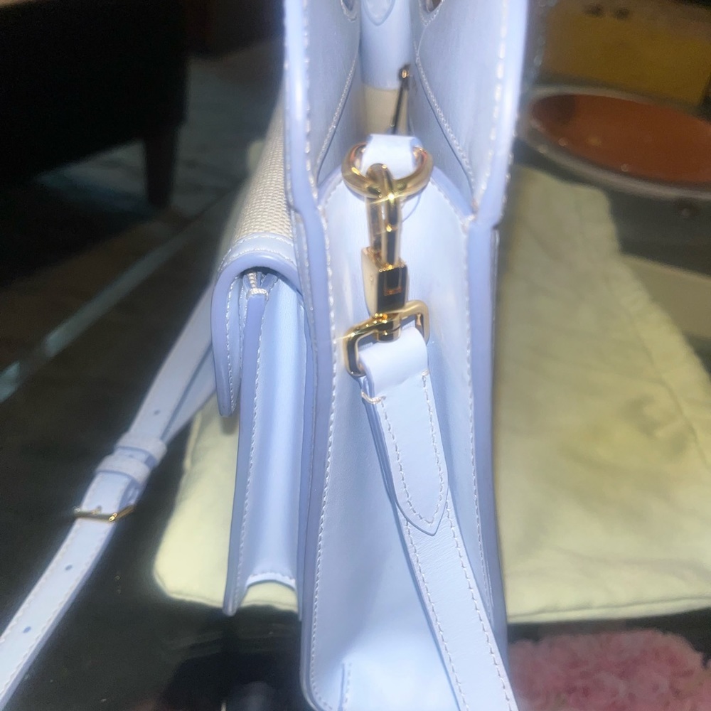 Burberry ; Natural/pale blue min pocket bag - Picture 3 of 4